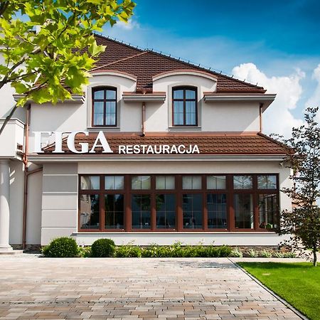 Hotel Figa Plewiska エクステリア 写真