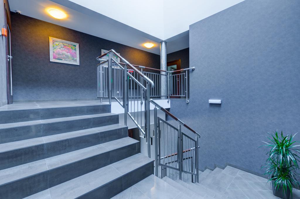 Hotel Figa Plewiska エクステリア 写真