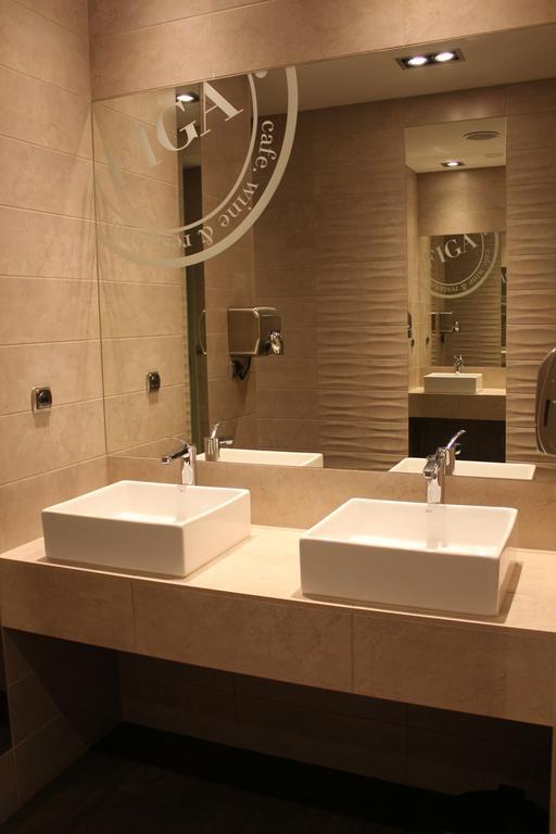 Hotel Figa Plewiska エクステリア 写真